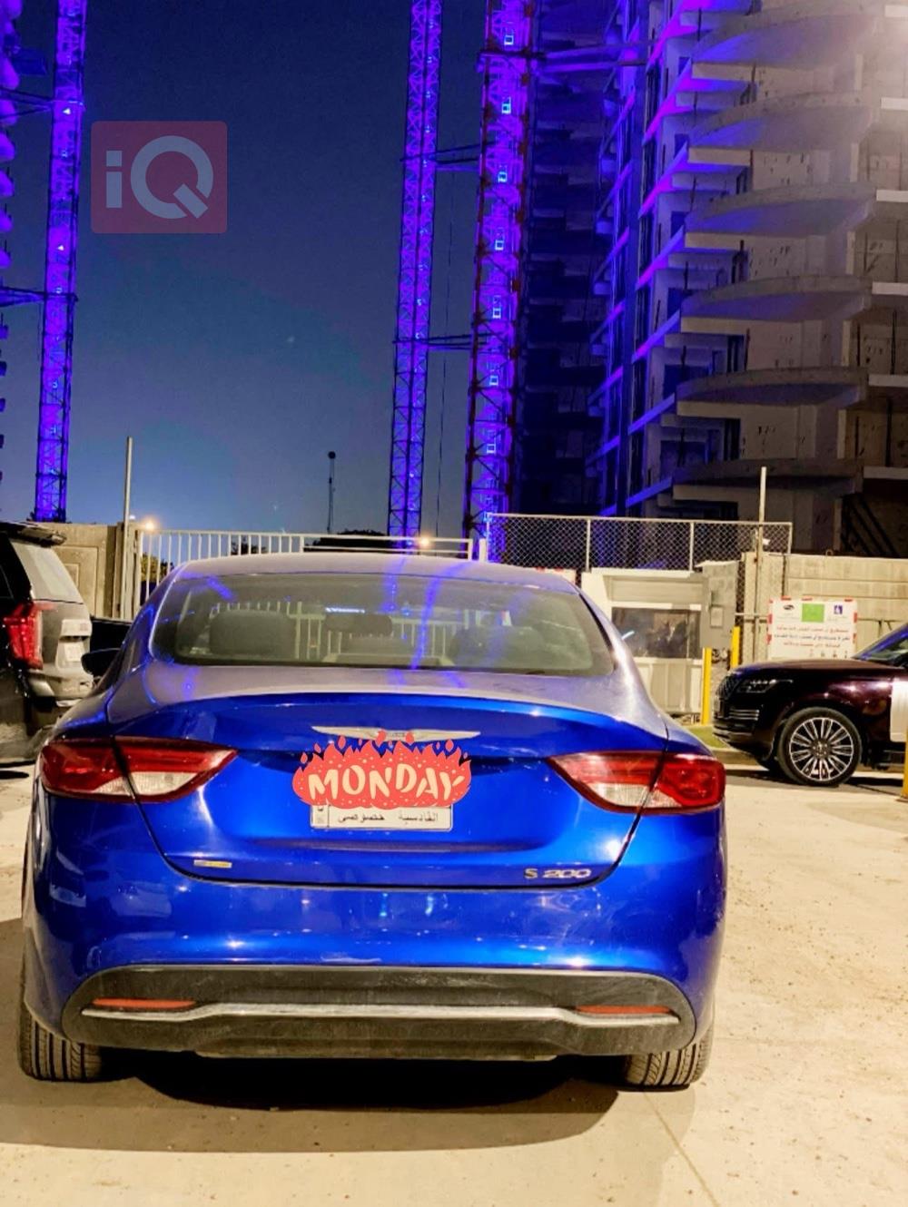 كرايسلر 200